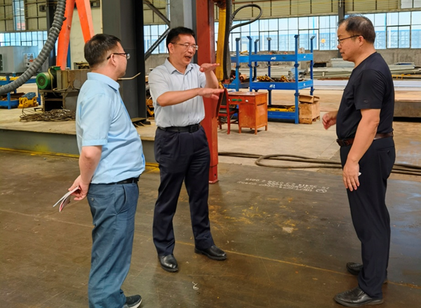 副校長劉波一行赴湖南煤業(yè)股份有限公司、江西藍(lán)翔重工有限公司開展訪企拓崗專項行動